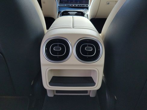 Used 2023 Mercedes-Benz C 300 Sedan w/ Exclusive Trim Package image 15