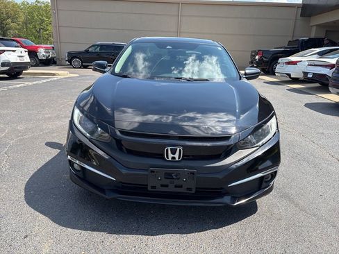 Used 2019 Honda Civic EX image 2