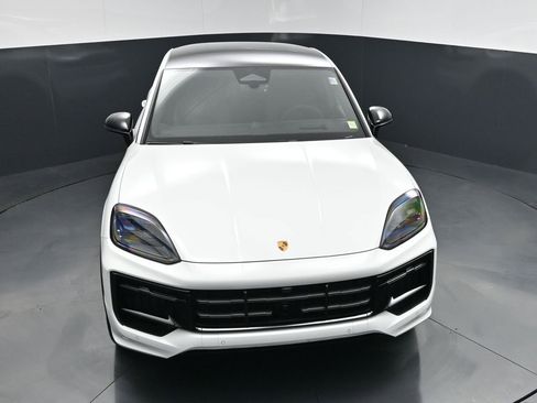 New 2026 Porsche Cayenne GTS AWD/4WD image 21