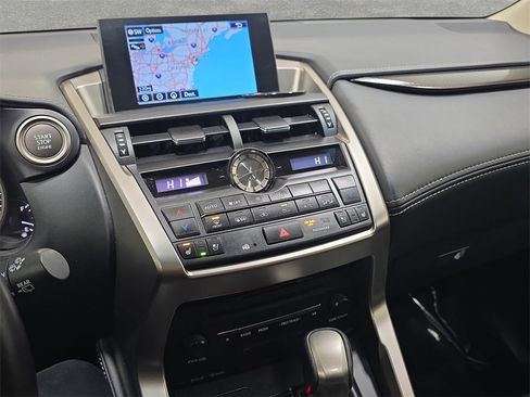Used 2017 Lexus NX 200t 200t w/ Luxury Package image 20