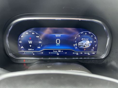 Used 2023 Chevrolet Tahoe RST AWD/4WD image 17