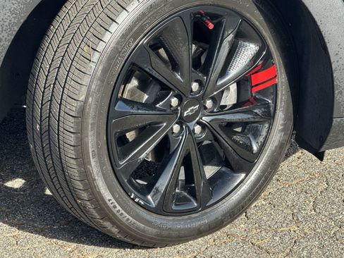 Used 2023 Chevrolet Bolt EUV Premier w/ Sun & Sound Package image 12