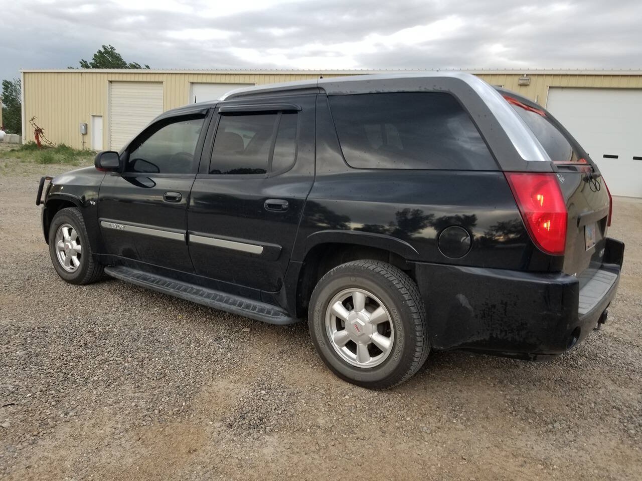Used 2004 GMC Envoy XUV SLT AWD/4WD image 4