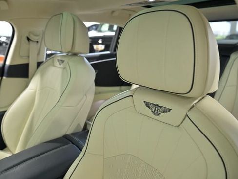 Used 2024 Bentley Flying Spur V8 AWD/4WD image 27