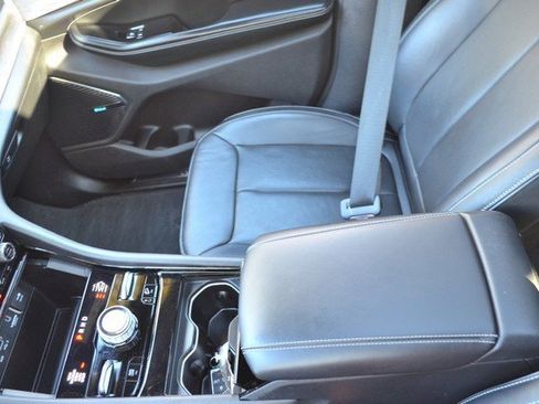 Used 2023 Jeep Grand Cherokee L Overland image 25