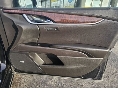 Used 2016 Cadillac XTS Luxury w/ Driver Awareness Package image 37