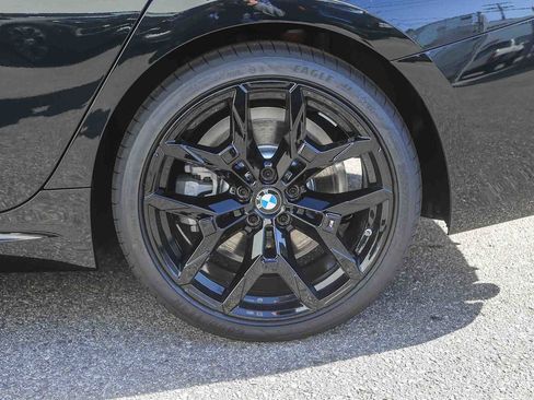 New 2026 BMW 330i Sedan w/ M Sport Package image 8