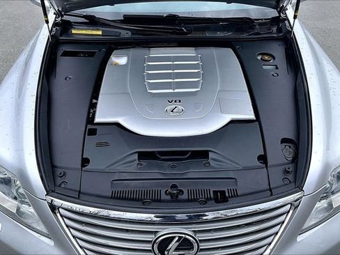 Used 2011 Lexus LS 460 AWD w/ Luxury Value Edition image 10