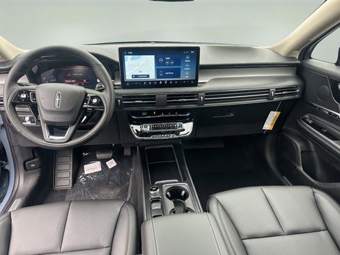 New 2026 Lincoln Corsair Premiere image 11