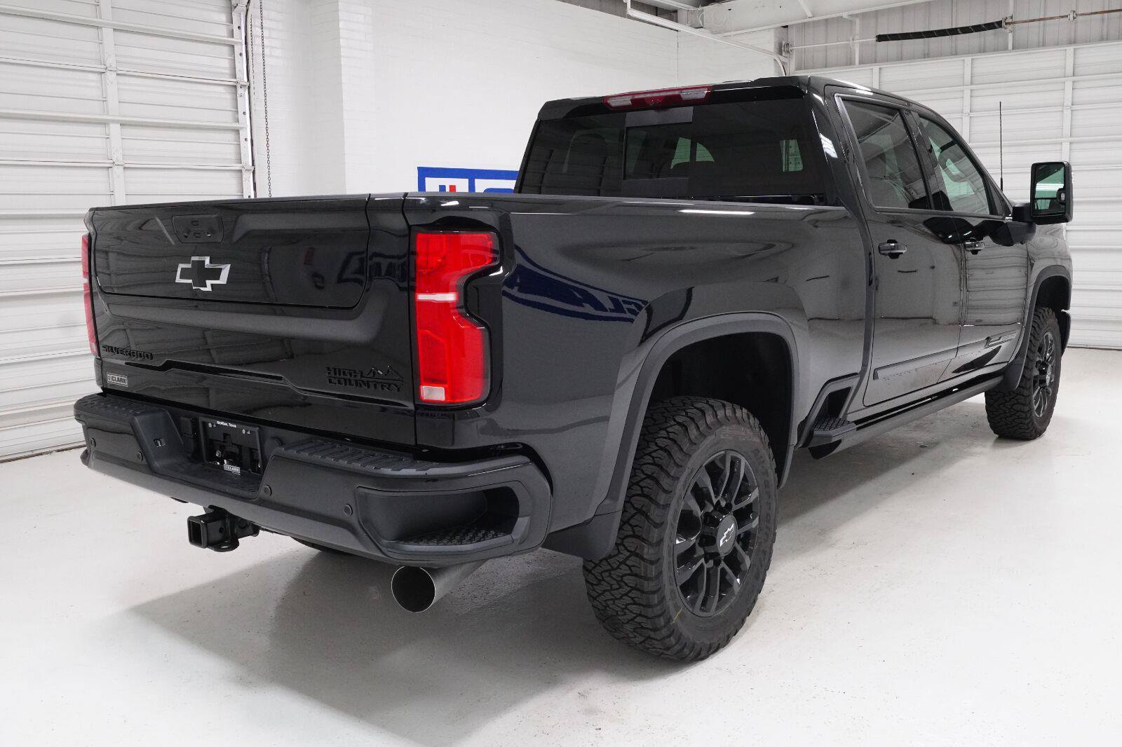 New 2026 Chevrolet Silverado 2500 High Country w/ High Country Premium Package AWD/4WD image 34