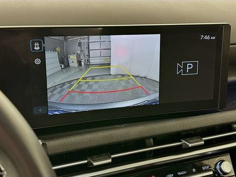 Certified 2025 Hyundai Tucson SEL AWD/4WD image 18