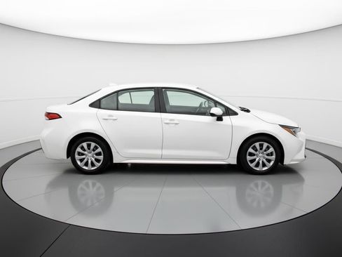 Used 2025 Toyota Corolla LE image 11