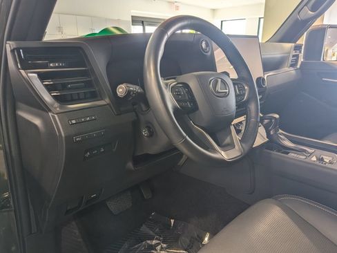 Used 2024 Lexus GX 550 w/ Cold Area Package AWD/4WD image 11