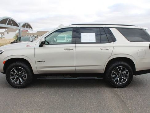Used 2024 Chevrolet Tahoe Z71 w/ Luxury Package AWD/4WD image 9