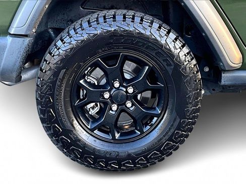 Certified 2021 Jeep Wrangler Willys image 33
