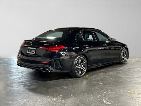 Used 2023 Mercedes-Benz C 300 4MATIC Sedan image 3