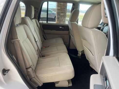 Used 2012 Ford Expedition XL image 18