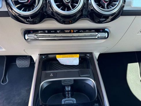 Used 2026 Mercedes-Benz GLB 250 4MATIC image 16