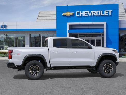 New 2026 Chevrolet Colorado ZR2 w/ Technology Package AWD/4WD image 5