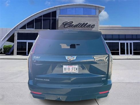 Used 2021 Cadillac Escalade Sport w/ Driver Assist Tech Package image 5