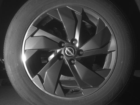 Used 2025 Nissan Rogue SV image 15