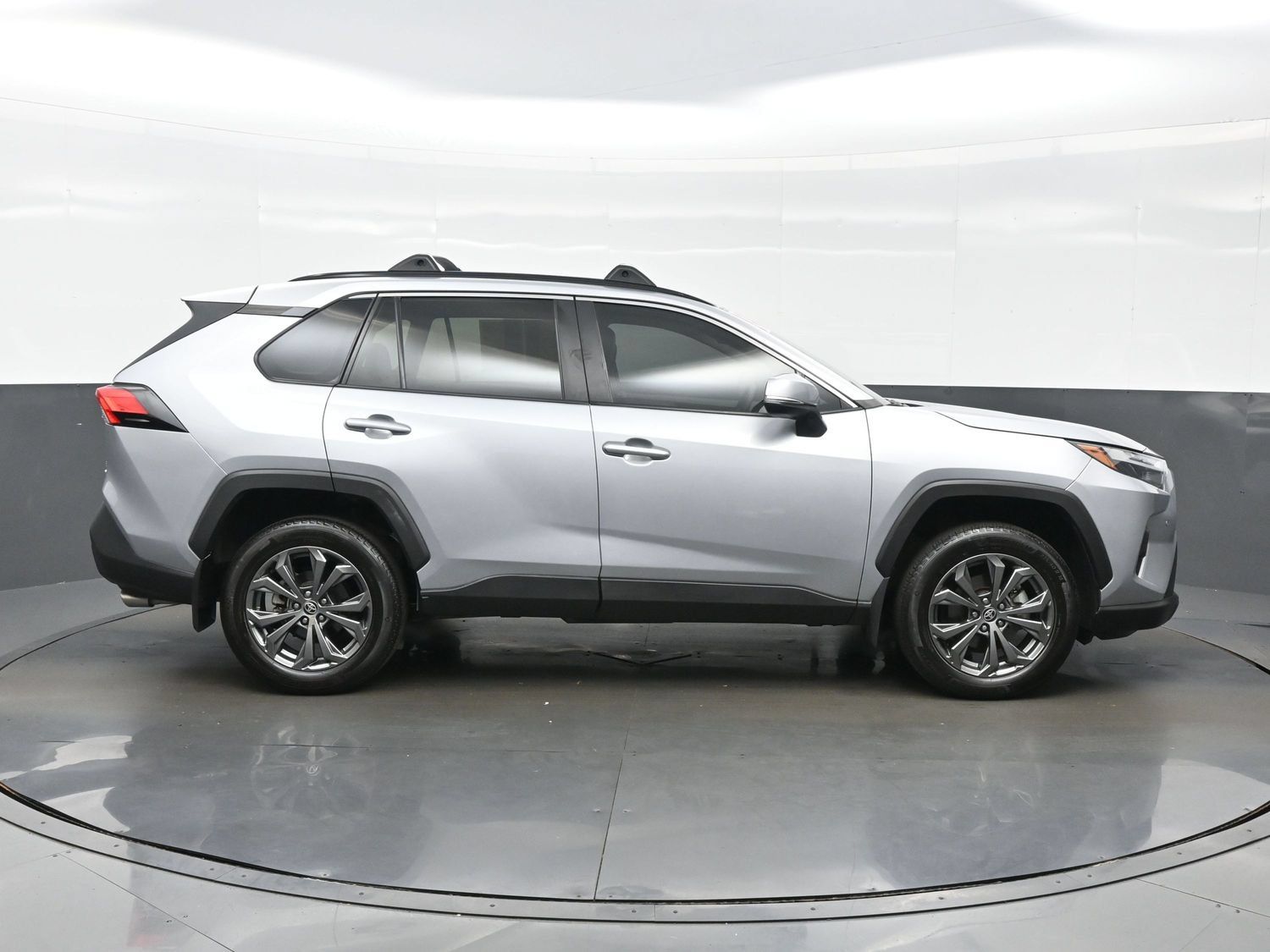 Used 2024 Toyota RAV4 XLE Premium w/ Weather Package AWD/4WD image 7