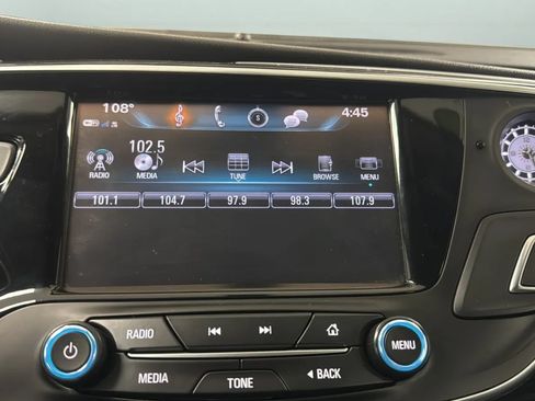 Used 2018 Buick Envision Essence AWD/4WD image 13