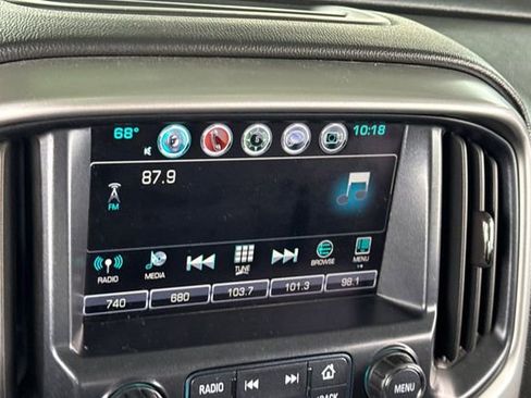 Used 2018 Chevrolet Colorado LT w/ LT Convenience Package RWD image 26