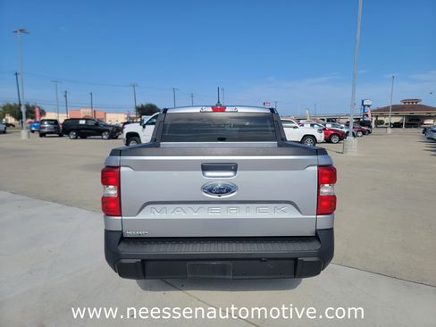 Used 2022 Ford Maverick XLT image 6