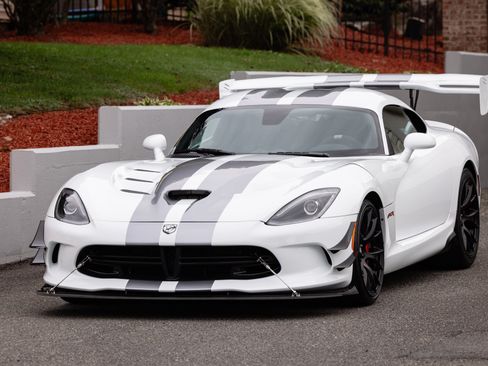 Used 2017 Dodge Viper ACR w/ Extreme Aero Package RWD image 14