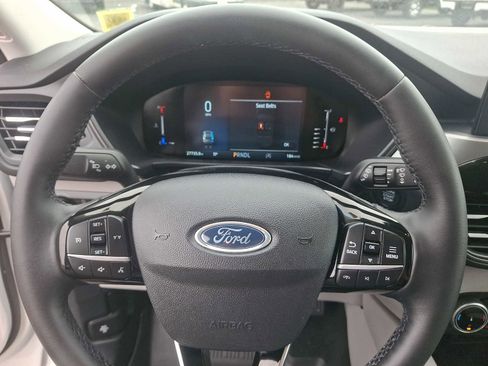 Certified 2023 Ford Escape Active AWD/4WD image 18