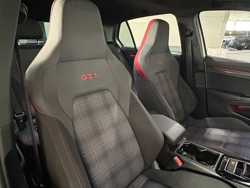 Used 2024 Volkswagen GTI SE image 37