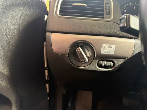 Used 2014 Volkswagen Jetta TDI FWD image 18