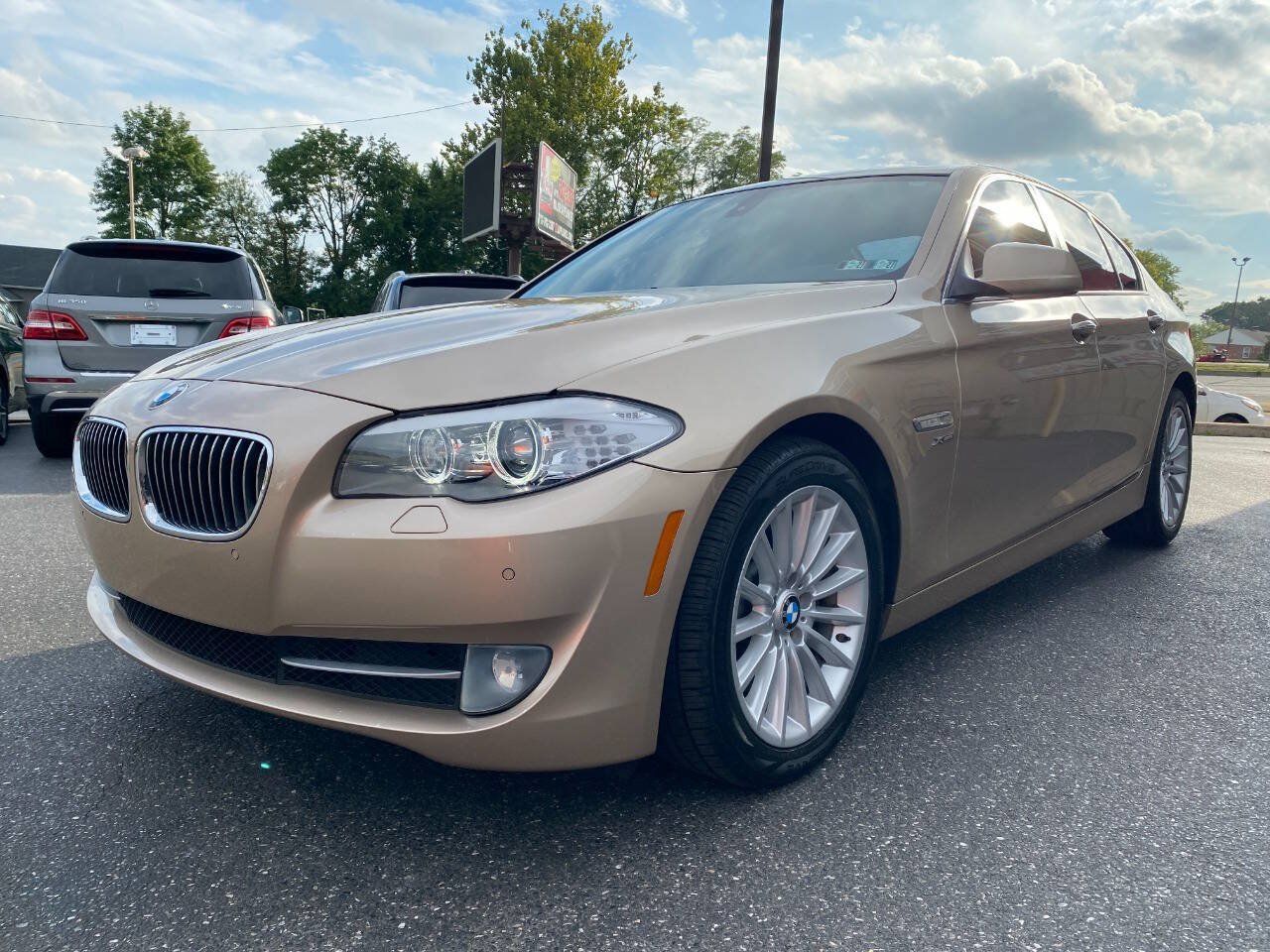 Used 2011 BMW 535i xDrive Sedan AWD/4WD image 7