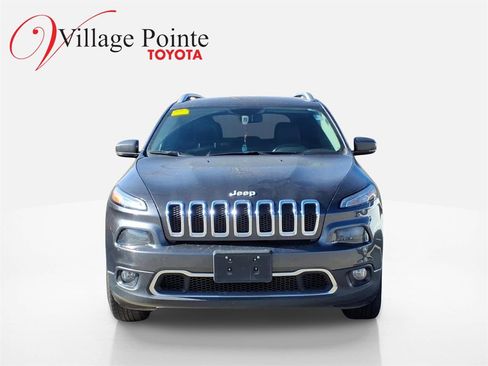 Used 2018 Jeep Cherokee Limited image 2