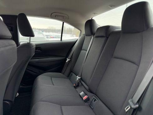 Used 2026 Toyota Corolla LE image 6