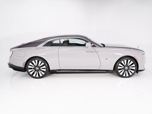 New 2025 Rolls-Royce Spectre w/ Spectre Launch Package image 6