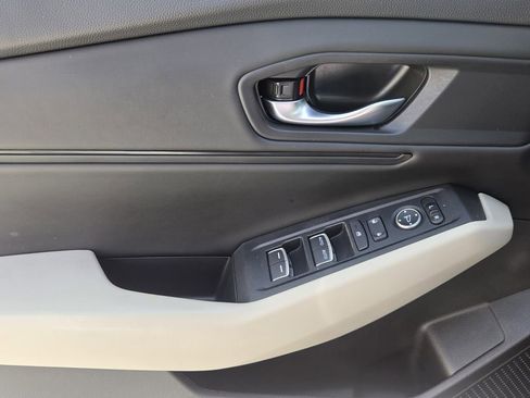 Certified 2025 Honda Accord SE image 25
