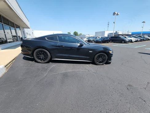 Used 2017 Ford Mustang GT Premium w/ GT Performance Package RWD image 12