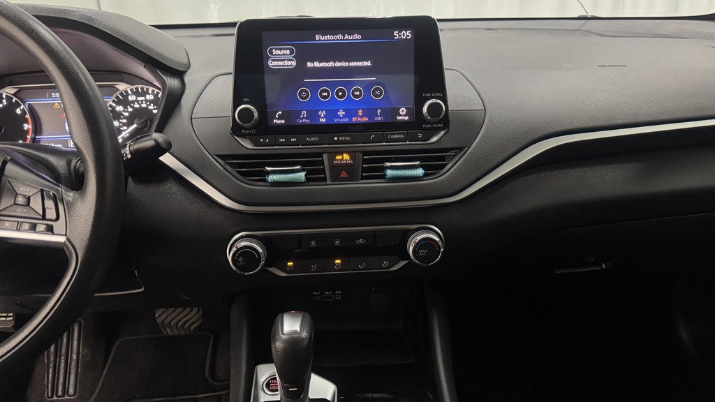Used 2021 Nissan Altima 2.5 SV FWD image 18