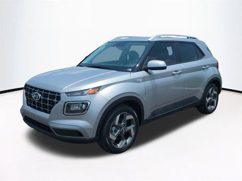 New 2026 Hyundai Venue SEL FWD image 9