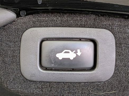 Used 2014 Lexus LS 460 AWD image 30