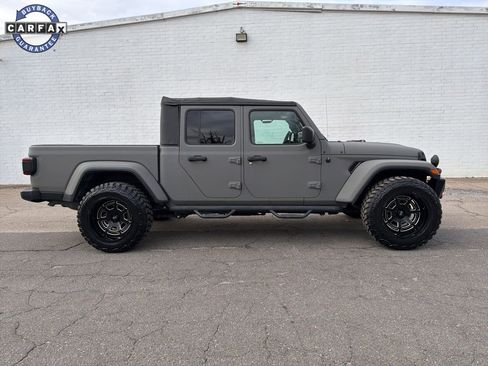 Used 2021 Jeep Gladiator Willys image 1