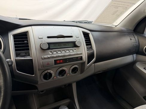 Used 2007 Toyota Tacoma PreRunner image 14