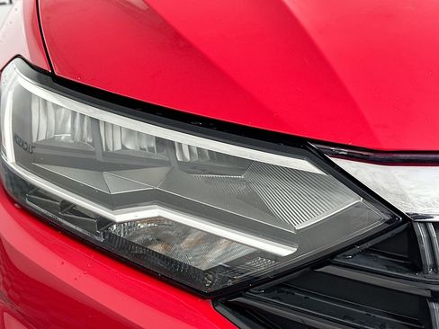 Used 2020 Volkswagen Jetta R-Line image 9