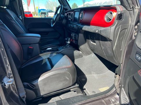 Used 2021 Jeep Wrangler Unlimited Rubicon AWD/4WD image 16