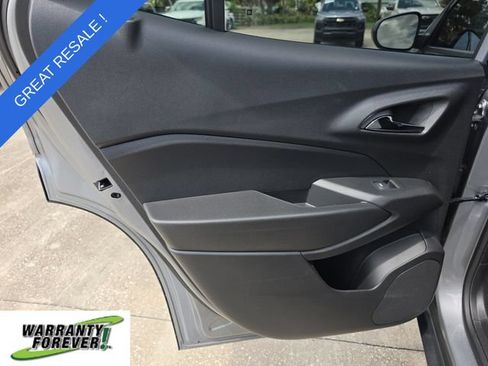 Used 2024 Chevrolet Trax LS w/ Driver Confidence Package FWD image 13