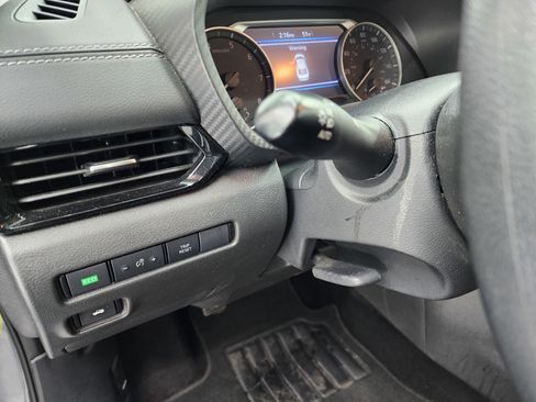 Used 2023 Nissan Sentra SV image 38