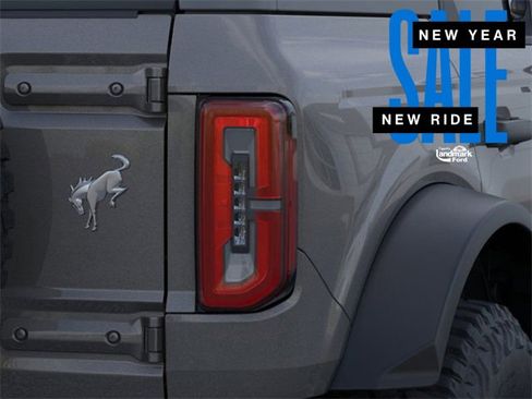 New 2025 Ford Bronco Badlands image 23