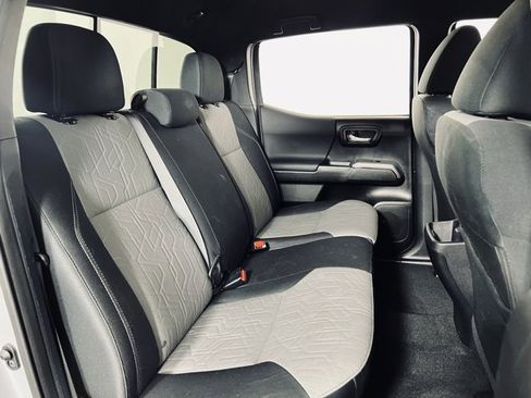 Used 2021 Toyota Tacoma TRD Sport image 16